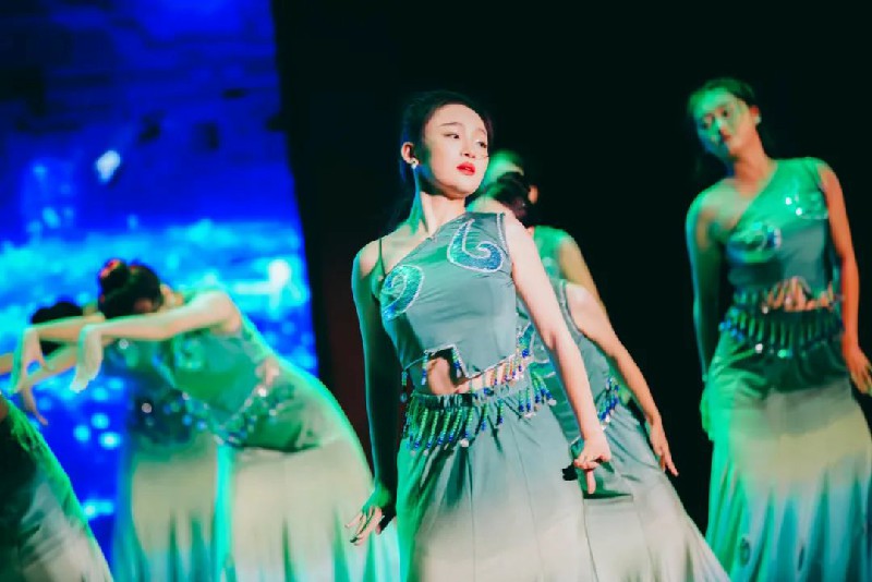 1703213818122614.jpg 45.jpg