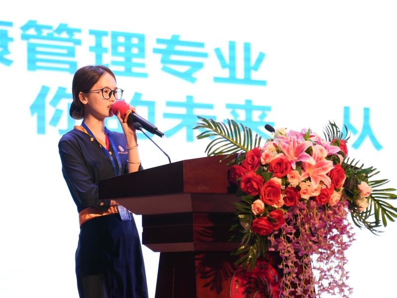 73A61B208113E001855FAC5C4E77F39B_副本.jpg