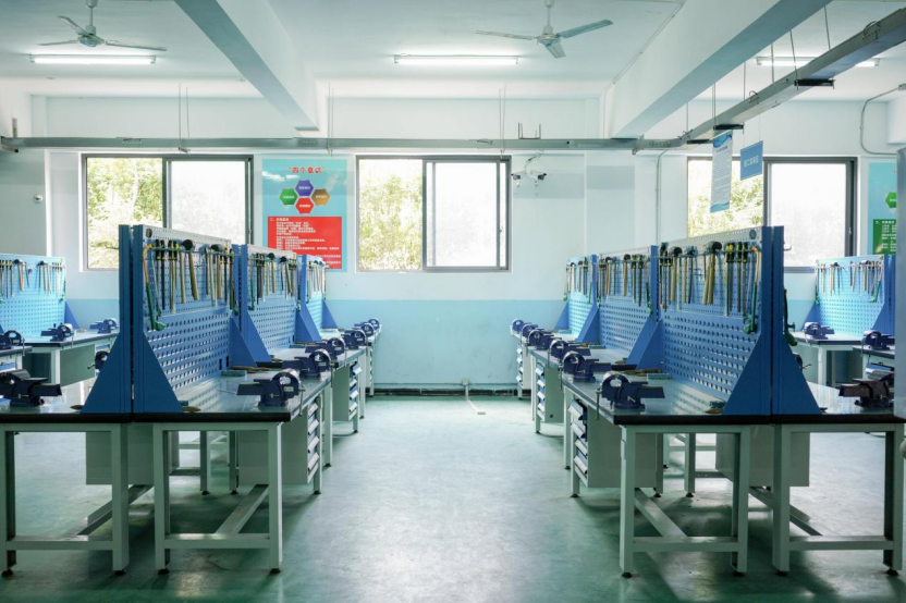 1764818027863690.gif image.gif