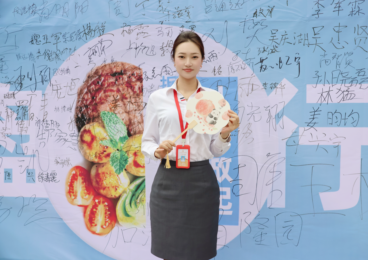 1765445470326266.jpg mmexport1765445093255.jpg