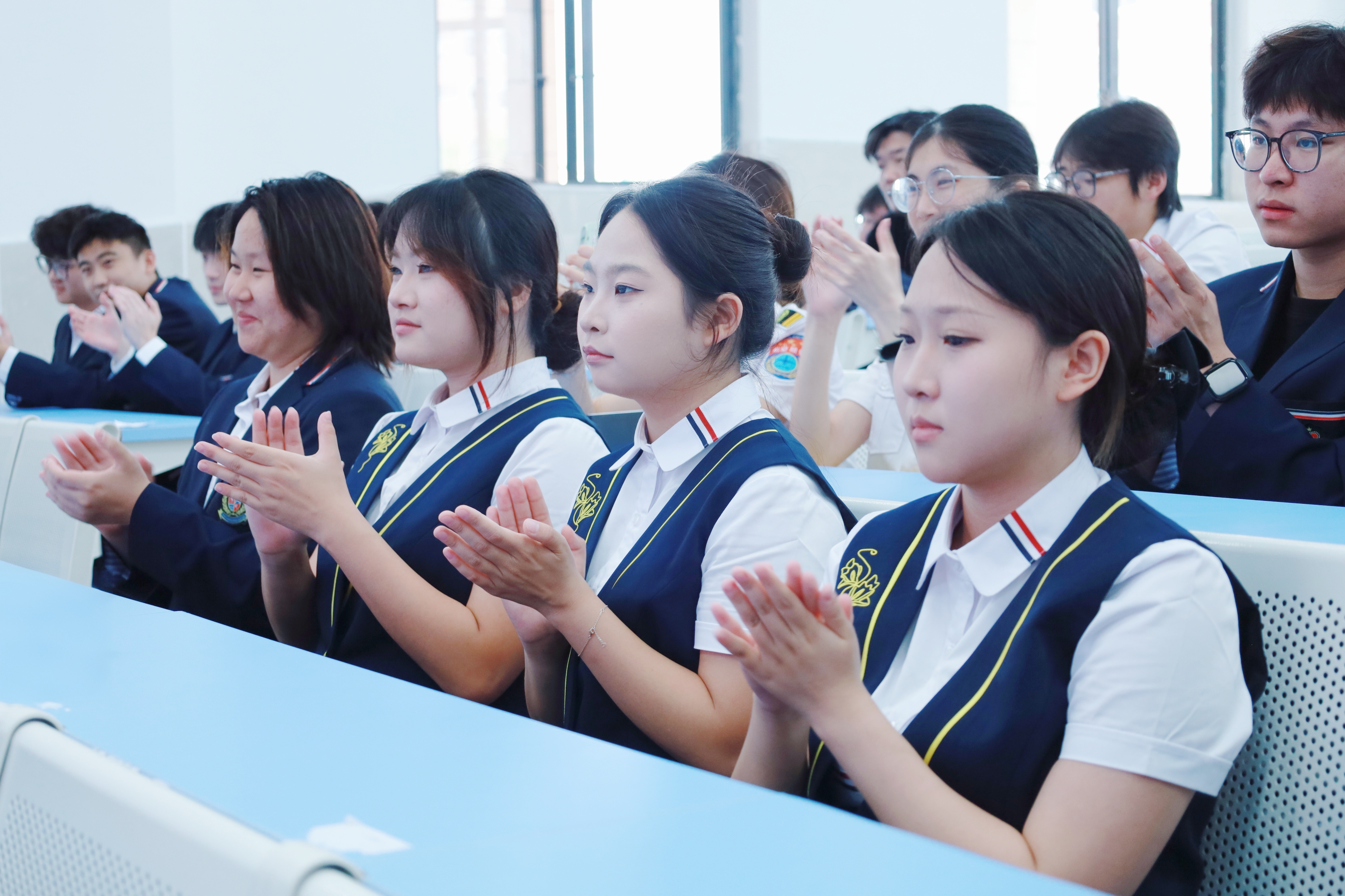 1781177222106456.jpg 微信图片_20260611192050_694_12.jpg