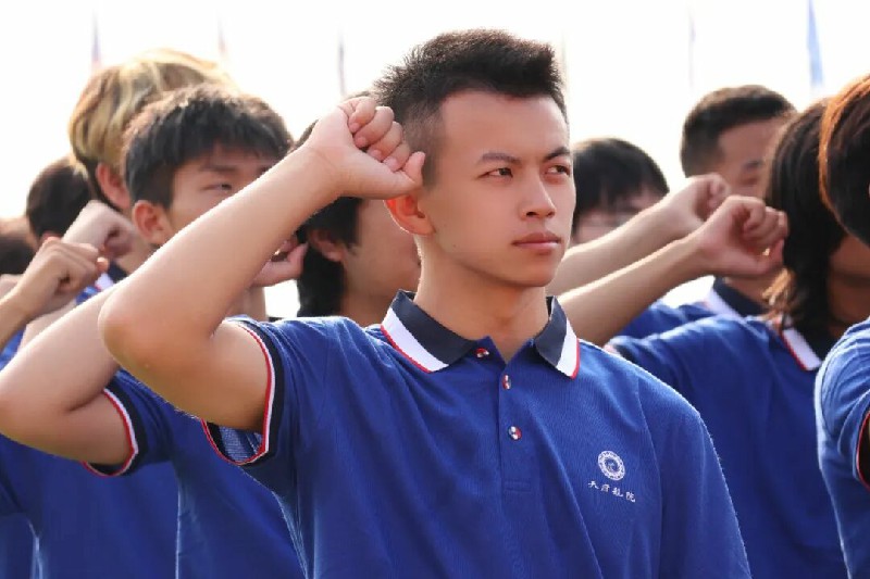 1788619377705419.jpg b57051c037630355cb1ab31426887e26-sz_80012.jpg